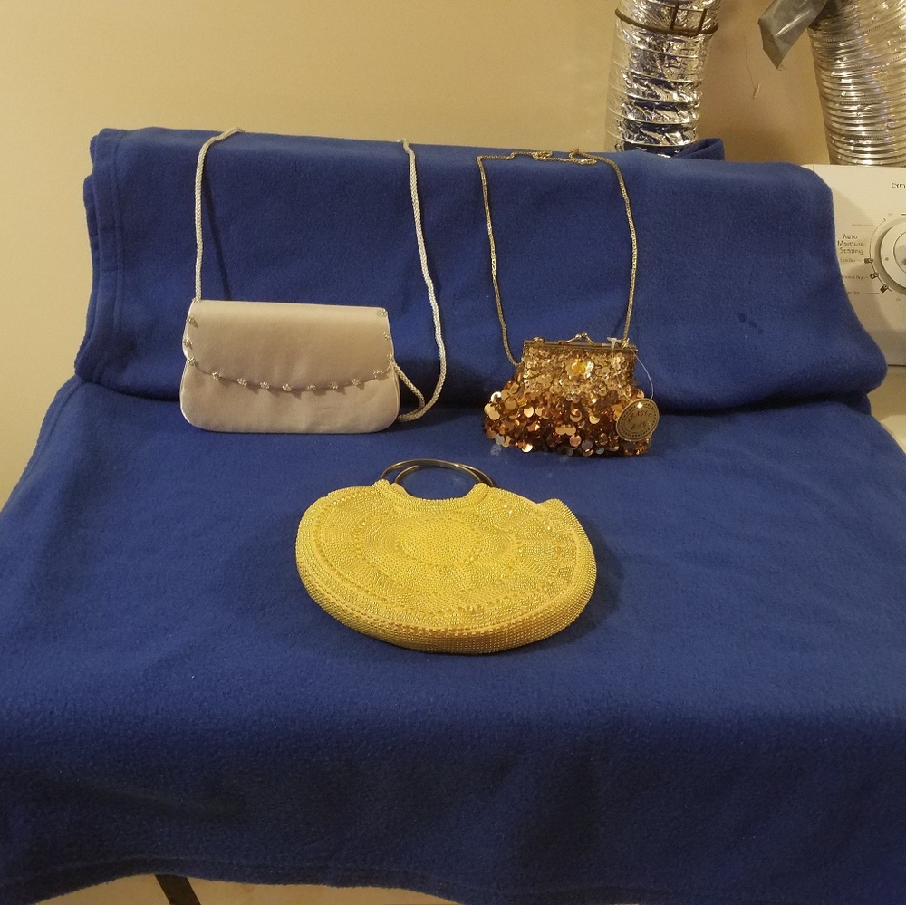 Hand bags - Picture 2 of 2